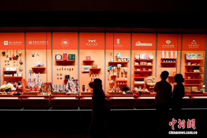 玩球直播yixin围绕实时赛事赛程、比分、球队数据更新不断创新，回应用户的真实需求。 - 玩球直播yixin